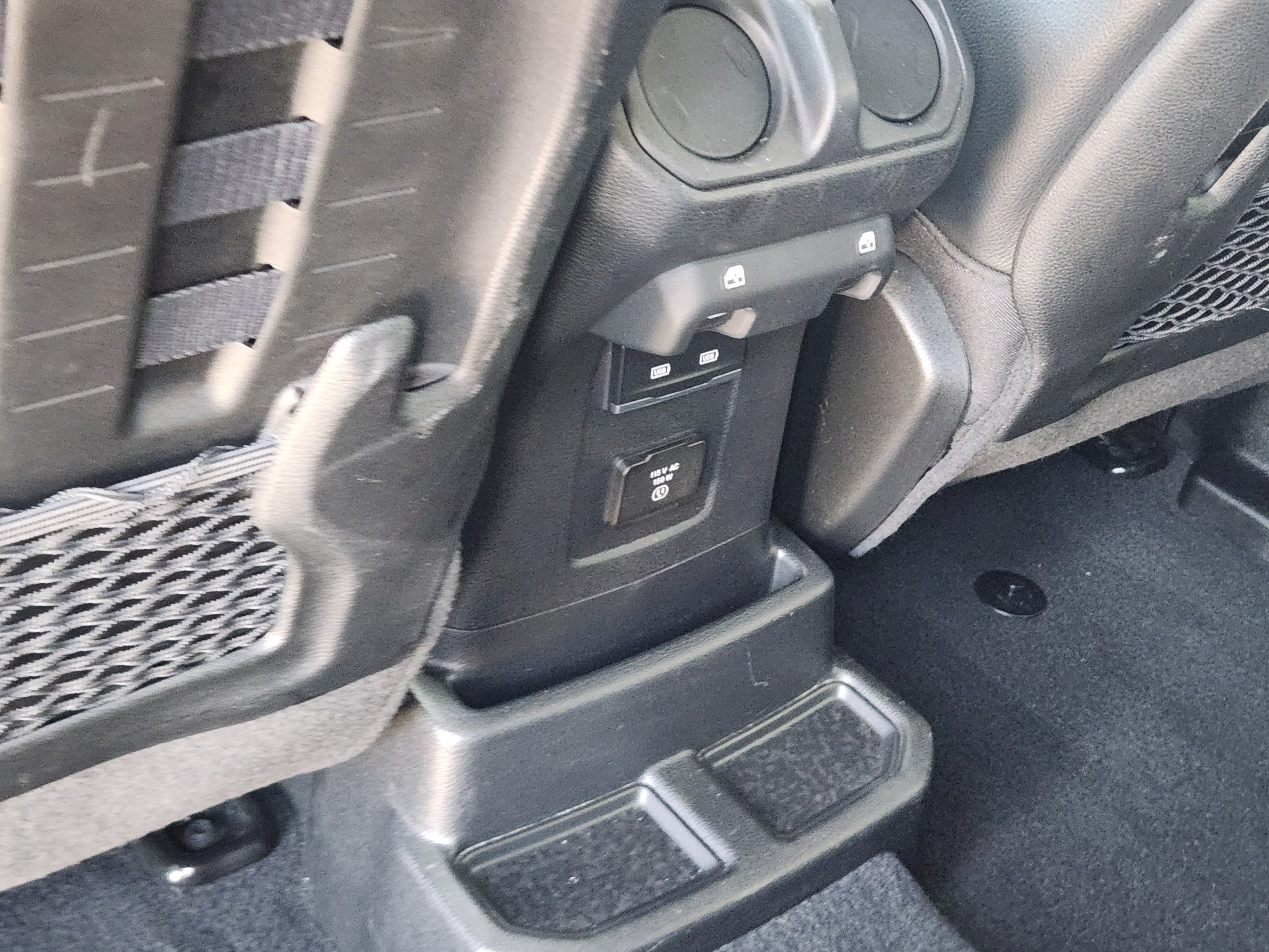 Used 2023 Jeep Wrangler Unlimited Rubicon AWD/4WD image 31