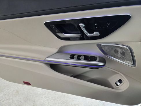 Certified 2025 Mercedes-Benz CLE 300 4MATIC Cabriolet image 24