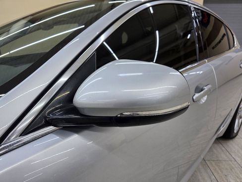 Used 2014 Jaguar XF RWD image 11