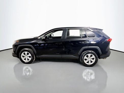 Certified 2022 Toyota RAV4 LE image 4