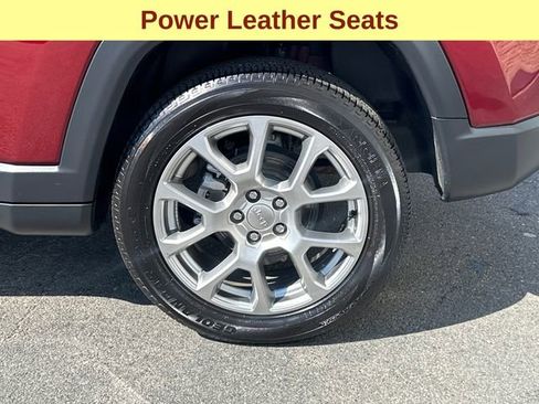 Used 2022 Jeep Compass Latitude w/ Sun and Sound Group image 9