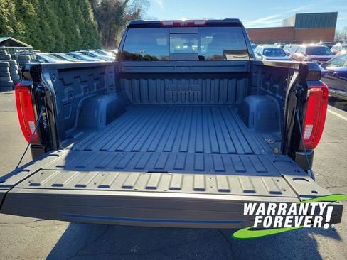 New 2026 GMC Sierra 1500 AT4 w/ Technology Package image 18