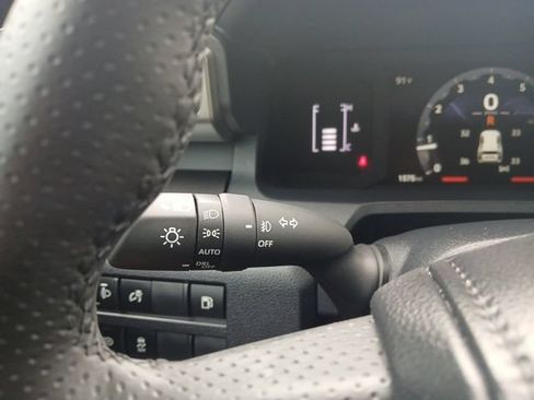 Used 2026 Toyota 4Runner SR5 AWD/4WD image 13