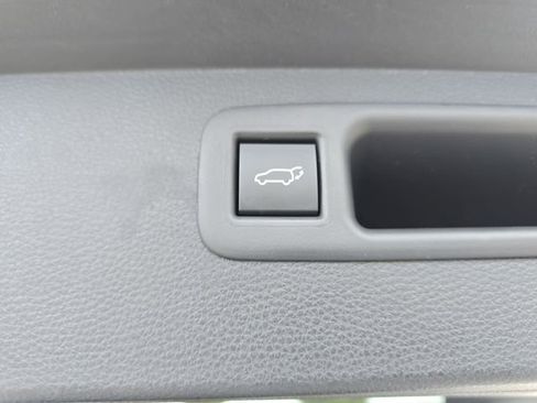 New 2026 Toyota Highlander Platinum image 14