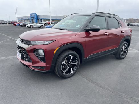 Used 2022 Chevrolet TrailBlazer RS w/ Technology Package image 6