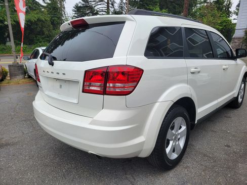 Used 2017 Dodge Journey SE w/ Flexible Seating Group FWD image 4