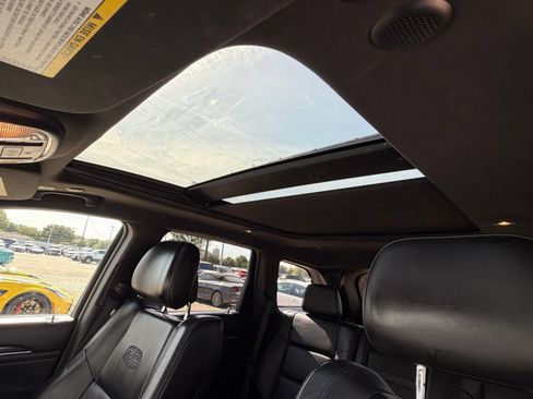Used 2018 Jeep Grand Cherokee Overland AWD/4WD image 27