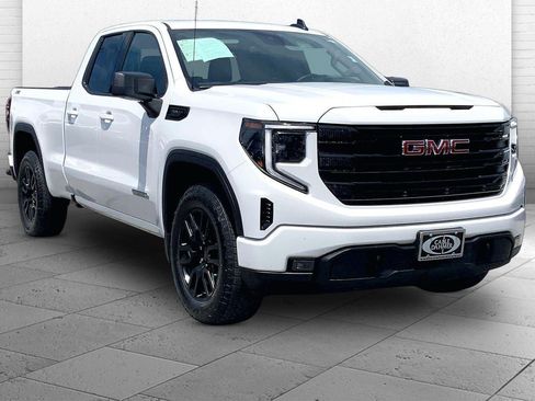 Used 2025 GMC Sierra 1500 Elevation AWD/4WD image 1