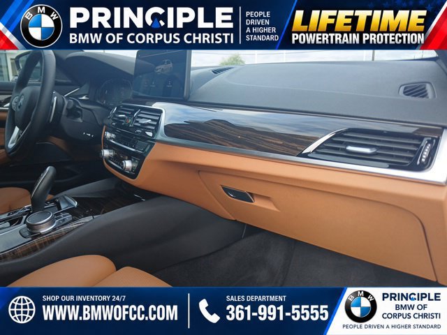 Used 2021 BMW 530i w/ Premium Package RWD image 19