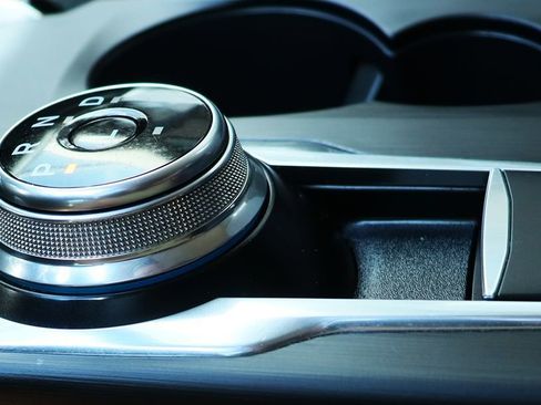 Used 2020 Ford Escape SE image 50