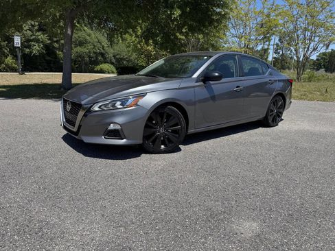 Used 2019 Nissan Altima 2.5 SR FWD image 29