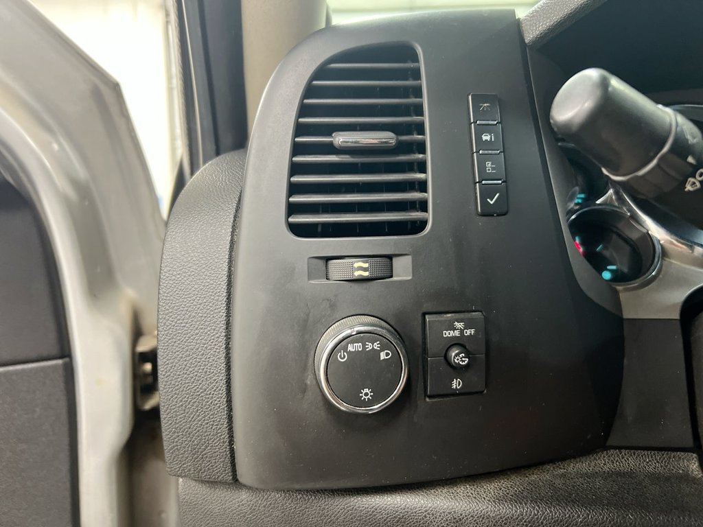 Used 2012 GMC Sierra 2500 SLE AWD/4WD image 17