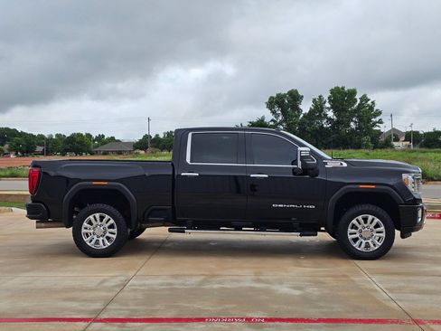 Used 2020 GMC Sierra 3500 Denali w/ Denali Ultimate Package AWD/4WD image 6