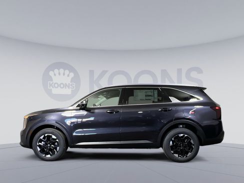 New 2026 Kia Sorento S image 2