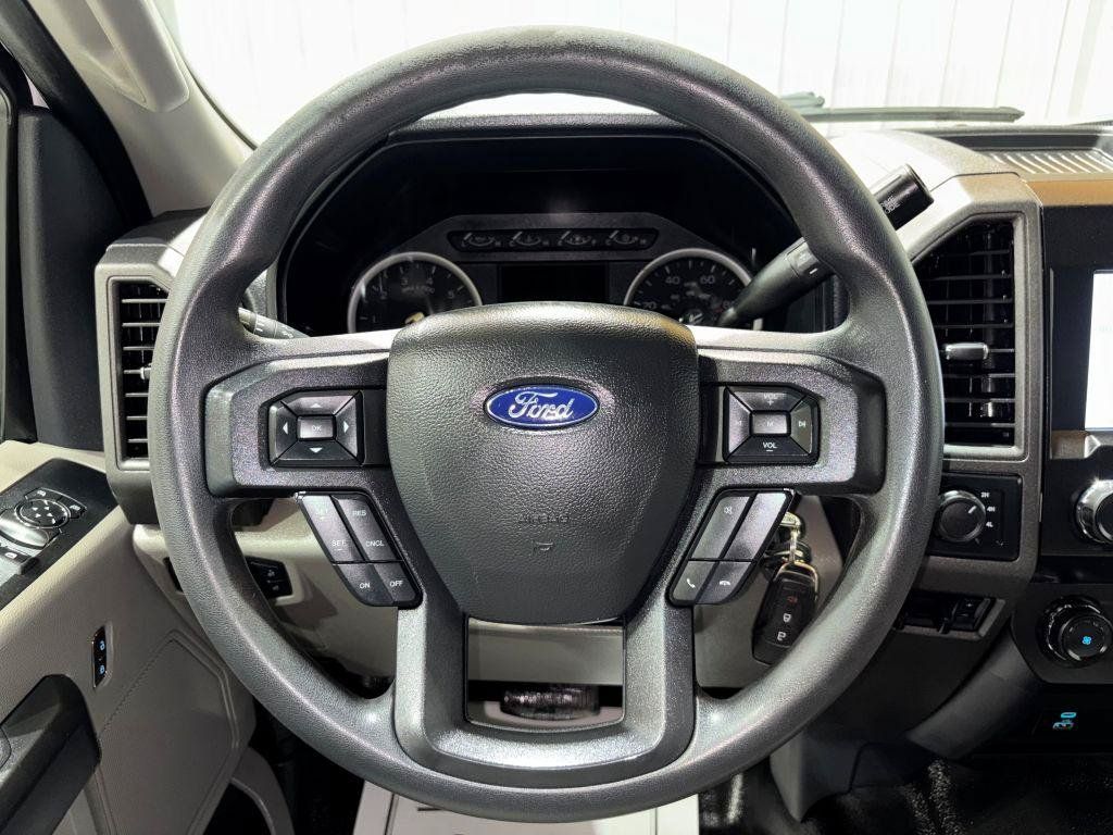 Used 2022 Ford F250 XL w/ Power Equipment Group AWD/4WD image 18
