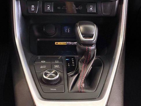 Certified 2024 Toyota RAV4 XSE w/ Weather Package AWD/4WD image 18