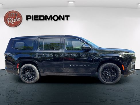 New 2026 Jeep Grand Wagoneer Limited AWD/4WD image 5