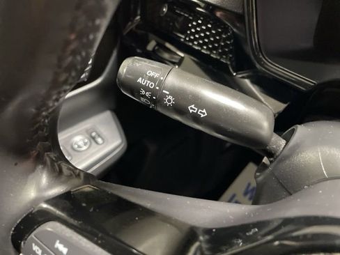 Used 2025 Honda CR-V EX-L image 23