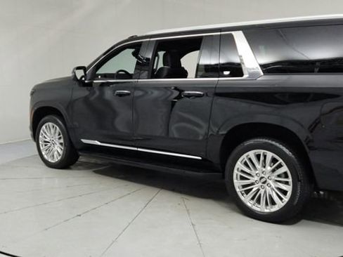 Certified 2025 Cadillac Escalade ESV Premium Luxury w/ LPO, Floor Liner Package image 3