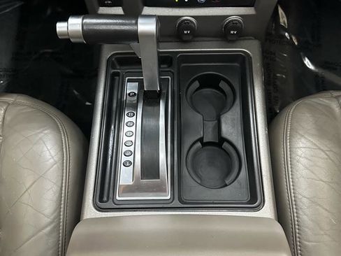 Used 2003 HUMMER H2 w/ Preferred Equipment Group image 28