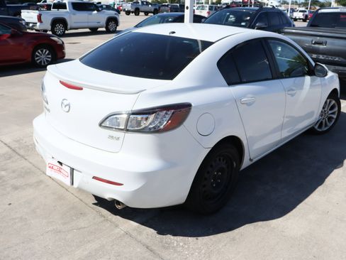 Used 2010 MAZDA MAZDA3 s Grand Touring image 9