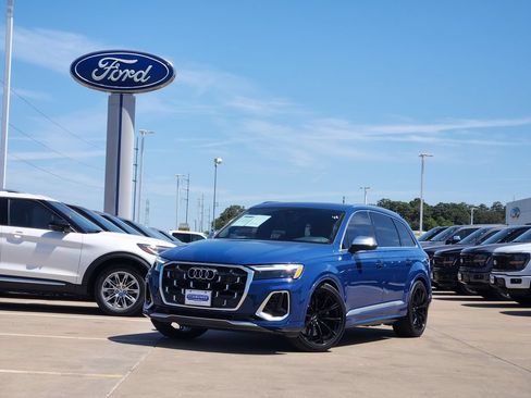 Used 2025 Audi SQ7 Premium Plus w/ Executive Package AWD/4WD image 3