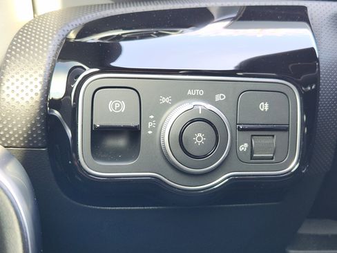 Certified 2025 Mercedes-Benz CLA 250 image 22