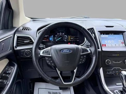 Used 2018 Ford Edge SEL w/ Equipment Group 201A AWD/4WD image 26