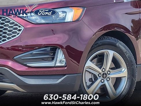 Certified 2023 Ford Edge SEL w/ Convenience Package AWD/4WD image 3
