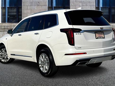 Used 2024 Cadillac XT6 Luxury w/ LPO, Floor Liner Package image 10