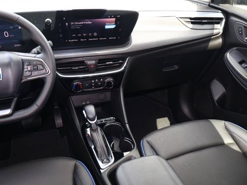Used 2025 Buick Encore GX Sport Touring w/ Advanced Technology Package FWD image 14