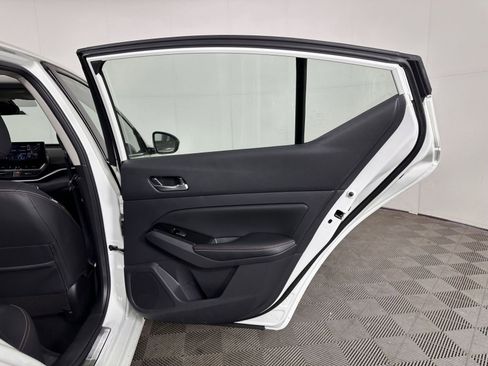 New 2025 Nissan Altima 2.5 SR w/ SR Premium Package image 39