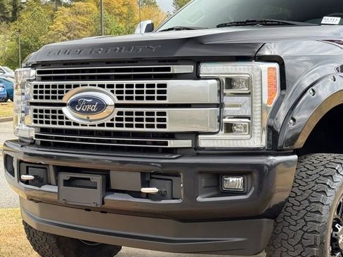 Used 2019 Ford F250 Platinum w/ Platinum Ultimate Package image 10