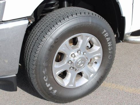 Used 2019 RAM 2500 Big Horn image 12