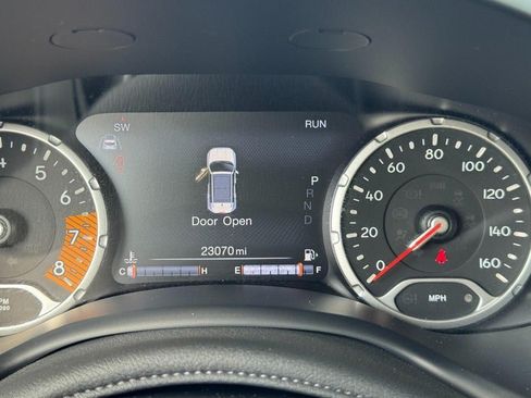 Used 2022 Jeep Renegade Trailhawk AWD/4WD image 22