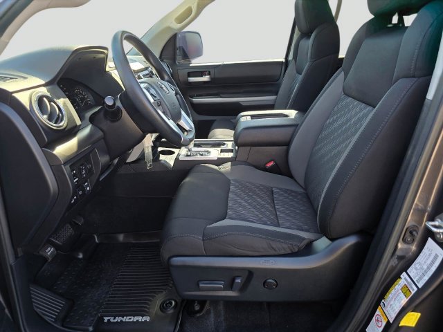 Used 2018 Toyota Tundra SR5 w/ SR5 Upgrade Package AWD/4WD image 18