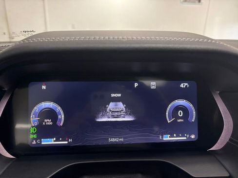 Used 2023 Jeep Grand Cherokee Overland w/ MOPAR Finishing Package image 43