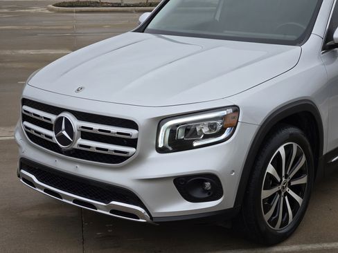Used 2023 Mercedes-Benz GLB 250 image 10
