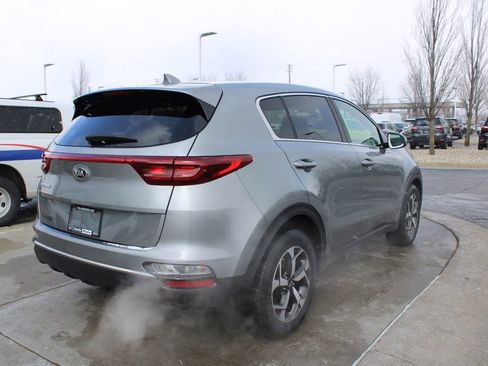 Used 2020 Kia Sportage LX image 7