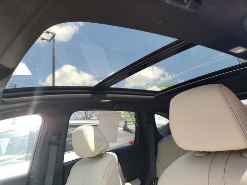 Certified 2025 Acura RDX SH-AWD image 32