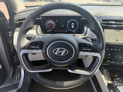 Used 2022 Hyundai Tucson Limited AWD/4WD image 12