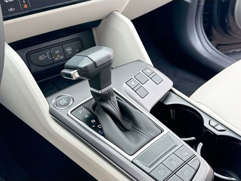 New 2026 Kia Sportage EX image 10