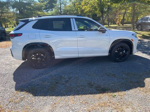 New 2025 Volkswagen Tiguan SE R-Line image 6