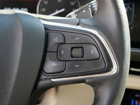Used 2023 Buick Envision Avenir AWD/4WD image 28