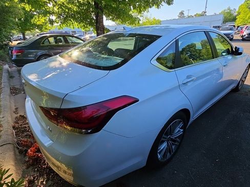 Used 2019 Genesis G80 3.8 RWD image 3