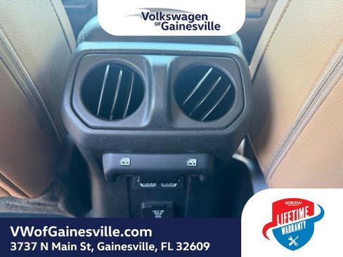 Used 2023 Jeep Wrangler Unlimited Sahara w/ Cold Weather Group AWD/4WD image 13