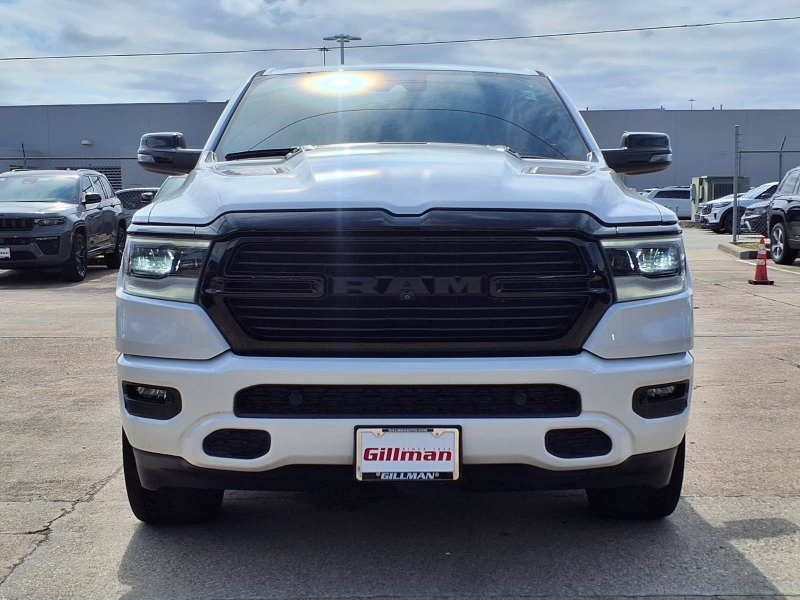 Used 2023 RAM 1500 Laramie AWD/4WD image 5