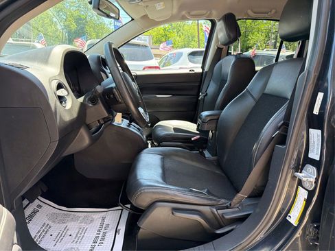 Used 2016 Jeep Compass Latitude AWD/4WD image 17