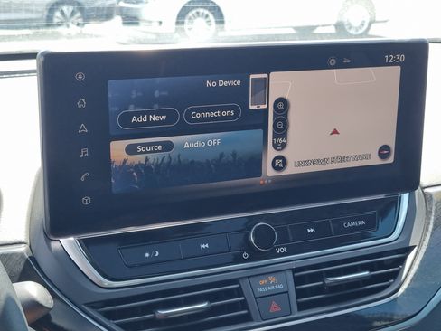 Used 2024 Nissan Altima 2.5 SR w/ SR Premium Package FWD image 26