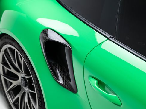 Used 2018 Porsche 911 GT2 RS image 46